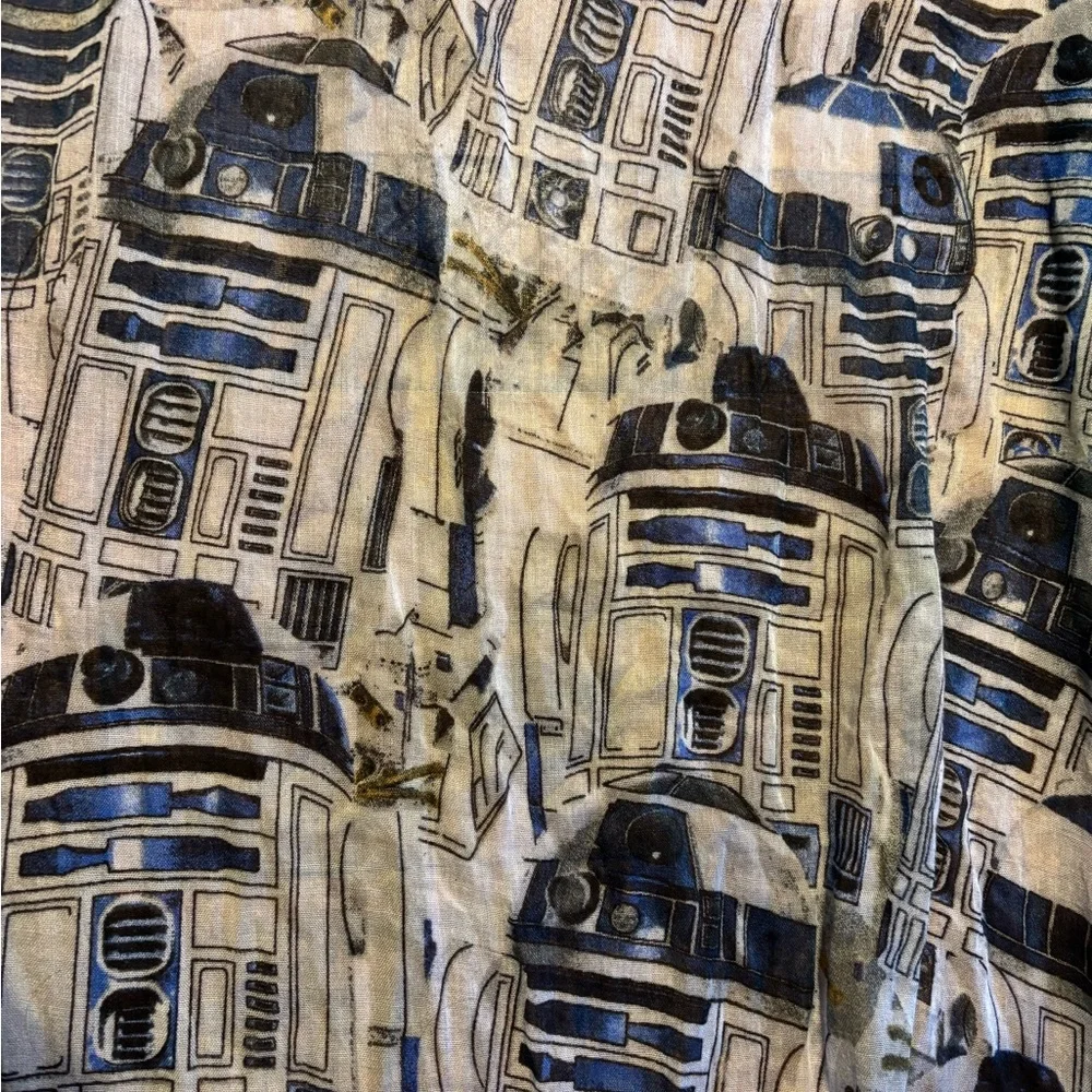 Sheer R2D2 Scarf - Picture 2 of 3